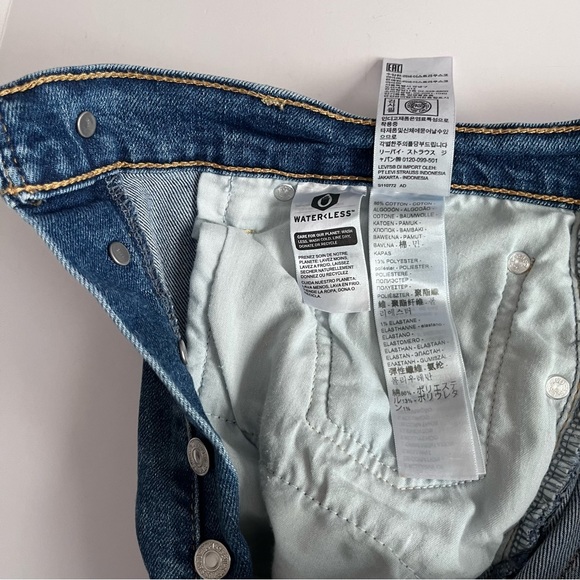 Levi’s Women’s Ribcage Ankle size 30 medium wash stretch - Picture 9 of 11